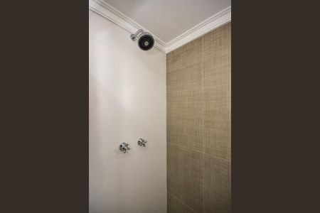 Apartamento à venda com 160m², 3 quartos e 3 vagasChuveiro da Suíte 1