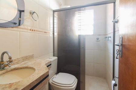 Casa à venda com 137m², 3 quartos e 2 vagasBanheiro Social