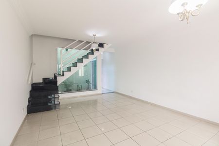 Sala de casa à venda com 3 quartos, 137m² em Vila Nova Savoia, São Paulo