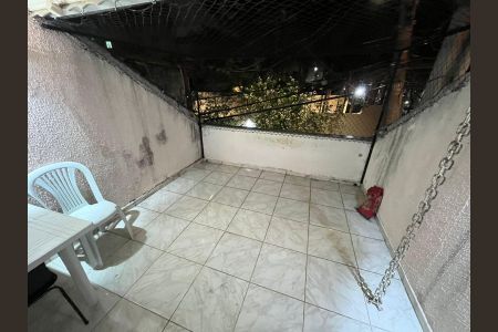 Casa à venda com 100m², 2 quartos e 1 vagaTerraço