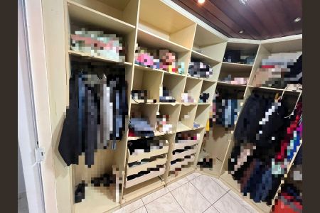 Casa à venda com 100m², 2 quartos e 1 vagaCloset