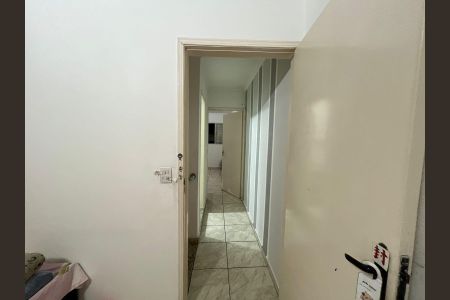 Casa à venda com 100m², 2 quartos e 1 vagaCorredor