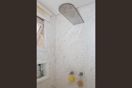 Apartamento para alugar com 255m², 3 quartos e 4 vagas Apartamento para alugar com 255m², 3 quartos e 4 vagasBanheiro da Suíte 1