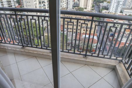 Apartamento para alugar com 255m², 3 quartos e 4 vagas Apartamento para alugar com 255m², 3 quartos e 4 vagasVaranda da Suíte 3