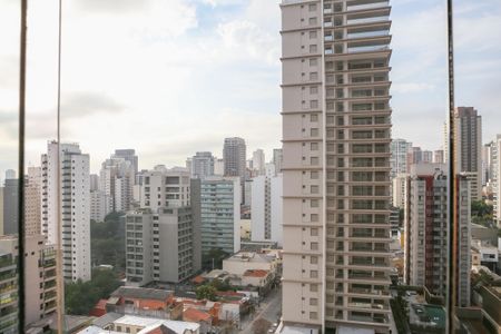Apartamento para alugar com 255m², 3 quartos e 4 vagas Apartamento para alugar com 255m², 3 quartos e 4 vagasVista