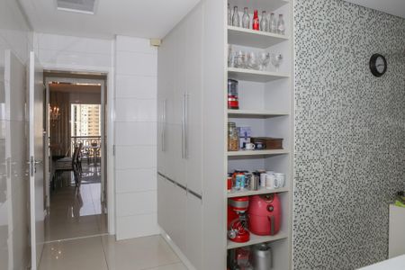 Apartamento para alugar com 255m², 3 quartos e 4 vagas Apartamento para alugar com 255m², 3 quartos e 4 vagasCozinha
