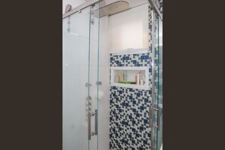 Apartamento para alugar com 255m², 3 quartos e 4 vagas Apartamento para alugar com 255m², 3 quartos e 4 vagasBanheiro da Suíte 2