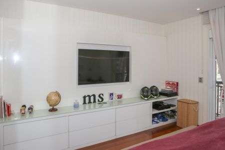 Apartamento para alugar com 255m², 3 quartos e 4 vagas Apartamento para alugar com 255m², 3 quartos e 4 vagasSuíte 1