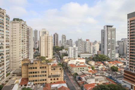 Apartamento para alugar com 255m², 3 quartos e 4 vagas Apartamento para alugar com 255m², 3 quartos e 4 vagasVista da Sacada