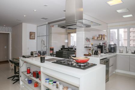 Apartamento para alugar com 255m², 3 quartos e 4 vagas Apartamento para alugar com 255m², 3 quartos e 4 vagasCozinha