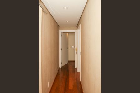 Apartamento para alugar com 255m², 3 quartos e 4 vagas Apartamento para alugar com 255m², 3 quartos e 4 vagasCorredor