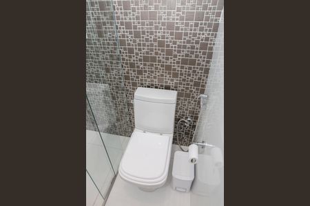 Apartamento para alugar com 255m², 3 quartos e 4 vagas Apartamento para alugar com 255m², 3 quartos e 4 vagasBanheiro da Suíte 3