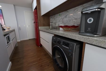 Apartamento à venda com 99m², 2 quartos e 2 vagasCozinha e Área de Serviço