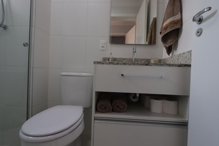 Apartamento à venda com 99m², 2 quartos e 2 vagasBanheiro da Suíte 2