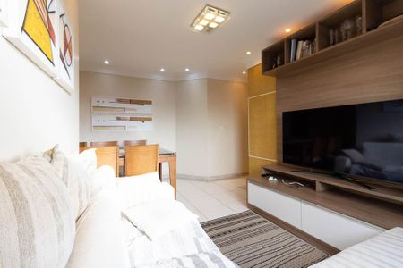 Apartamento à venda com 53m², 2 quartos e 1 vaga Apartamento à venda com 53m², 2 quartos e 1 vagaSala