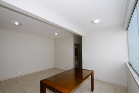 Sala de apartamento para alugar com 3 quartos, 70m² em Dom Bosco, Belo Horizonte