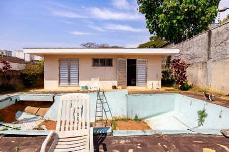 Casa para alugar com 750m², 3 quartos e 3 vagas Casa para alugar com 750m², 3 quartos e 3 vagasÁrea comum