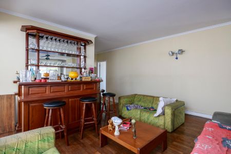 Casa para alugar com 750m², 3 quartos e 3 vagas Casa para alugar com 750m², 3 quartos e 3 vagasSala