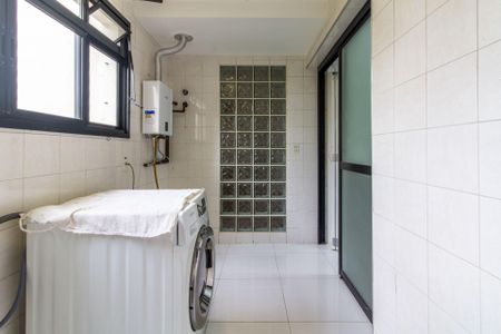 Apartamento à venda com 105m², 2 quartos e 2 vagasLavanderia