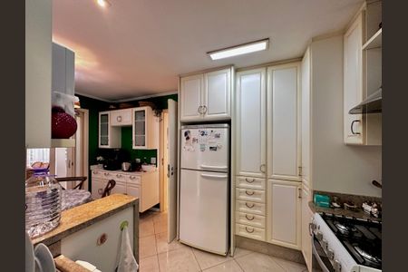 Casa de condomínio para alugar com 180m², 3 quartos e 3 vagasCozinha