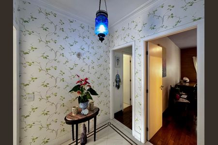 Casa de condomínio para alugar com 180m², 3 quartos e 3 vagasCorredor Suítes