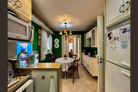 Casa de condomínio para alugar com 180m², 3 quartos e 3 vagasCozinha