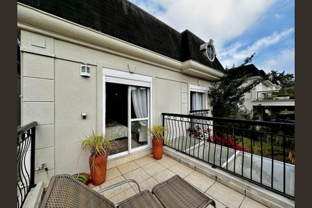 Casa de condomínio para alugar com 180m², 3 quartos e 3 vagasSacada Suíte 1