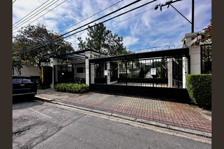 Casa de condomínio para alugar com 180m², 3 quartos e 3 vagasFachada