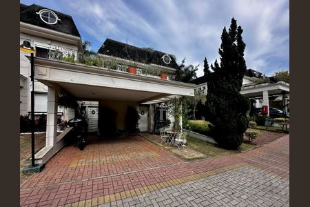 Casa de condomínio para alugar com 180m², 3 quartos e 3 vagasGaragem