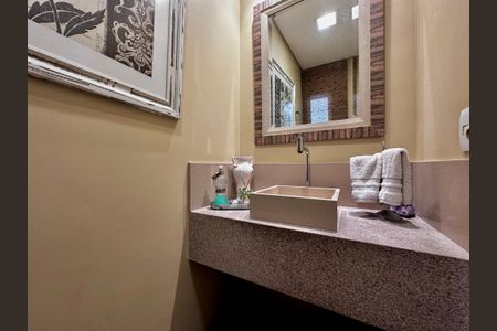 Casa de condomínio para alugar com 180m², 3 quartos e 3 vagasLavabo