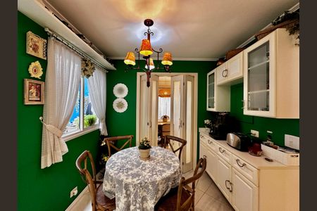 Casa de condomínio para alugar com 180m², 3 quartos e 3 vagasCozinha