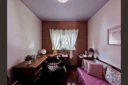 Casa de condomínio para alugar com 180m², 3 quartos e 3 vagasSuíte 3