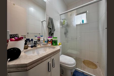 Casa de condomínio para alugar com 180m², 3 quartos e 3 vagasBanheiro Suíte 2