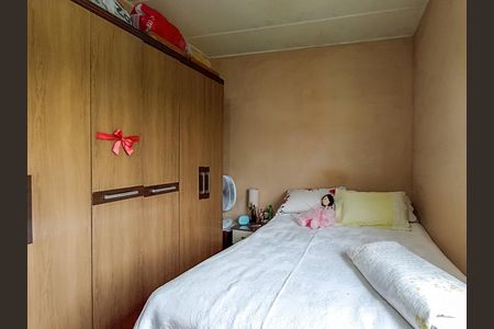 Quarto de apartamento à venda com 1 quarto, 44m² em Vila Nova, Porto Alegre