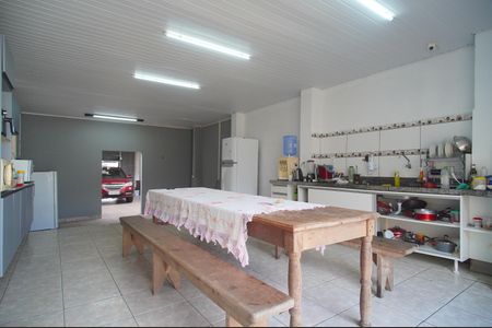 Casa para alugar com 130m², 2 quartos e 2 vagasCozinha