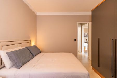Apartamento à venda com 62m², 2 quartos e 2 vagasQuarto 1
