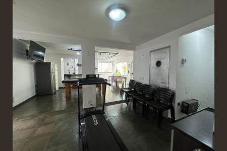 Casa à venda com 700m², 4 quartos e 4 vagas Casa à venda com 700m², 4 quartos e 4 vagasChurrasqueira