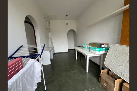 Casa à venda com 700m², 4 quartos e 4 vagas Casa à venda com 700m², 4 quartos e 4 vagasQuarto de Serviço