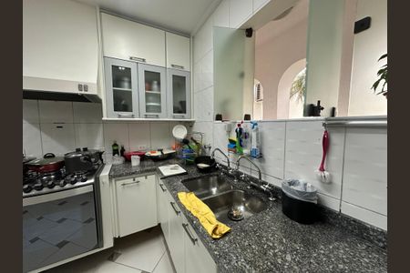 Casa à venda com 700m², 4 quartos e 4 vagas Casa à venda com 700m², 4 quartos e 4 vagasCozinha