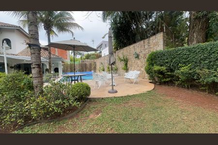 Casa à venda com 700m², 4 quartos e 4 vagas Casa à venda com 700m², 4 quartos e 4 vagasQuintal