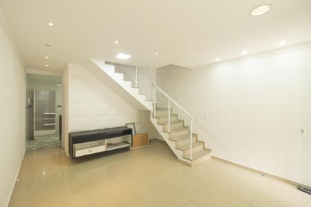 Casa à venda com 96m², 2 quartos e 1 vagaSala