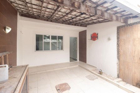 Quintal de casa à venda com 2 quartos, 96m² em Campo Grande, Rio de Janeiro
