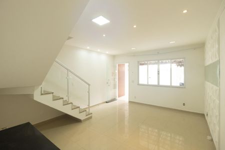 Sala de casa à venda com 2 quartos, 96m² em Campo Grande, Rio de Janeiro