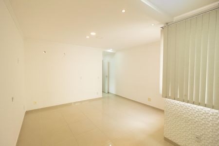 Casa à venda com 96m², 2 quartos e 1 vagaSuíte 2