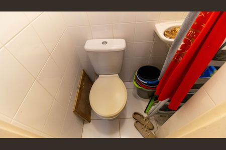 Apartamento à venda com 101m², 3 quartos e 2 vagasBanheiro de Serviço