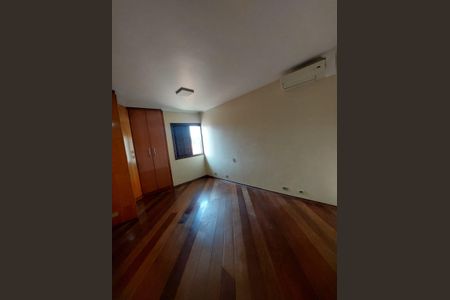 Casa à venda com 3 quartos, 202m² em Vila Floresta, Santo André