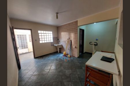 Casa à venda com 3 quartos, 202m² em Vila Floresta, Santo André