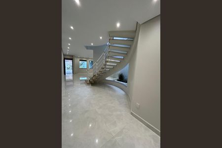 Casa à venda com 210m², 3 quartos e 4 vagas