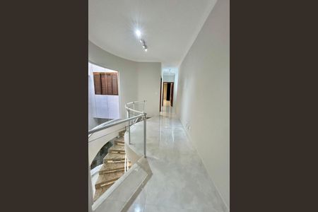 Casa à venda com 210m², 3 quartos e 4 vagas