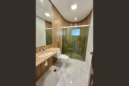 Casa à venda com 3 quartos, 210m² em Parque das Nações, Santo André